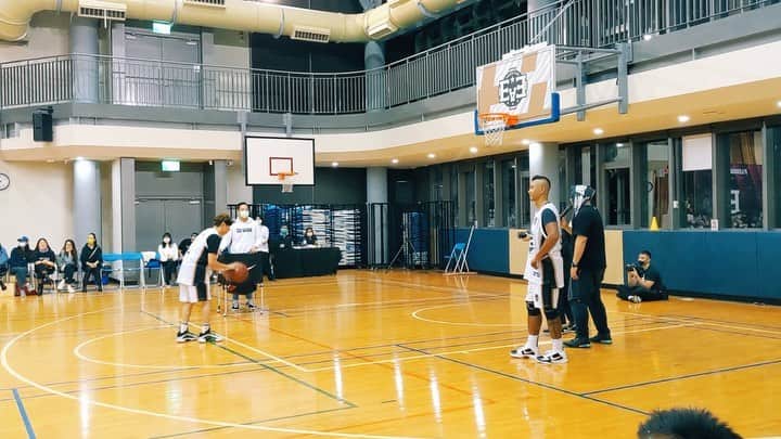 林俊傑のインスタグラム：「Watch my free-throw competition! 以後罰球比賽交給我！  #bball」