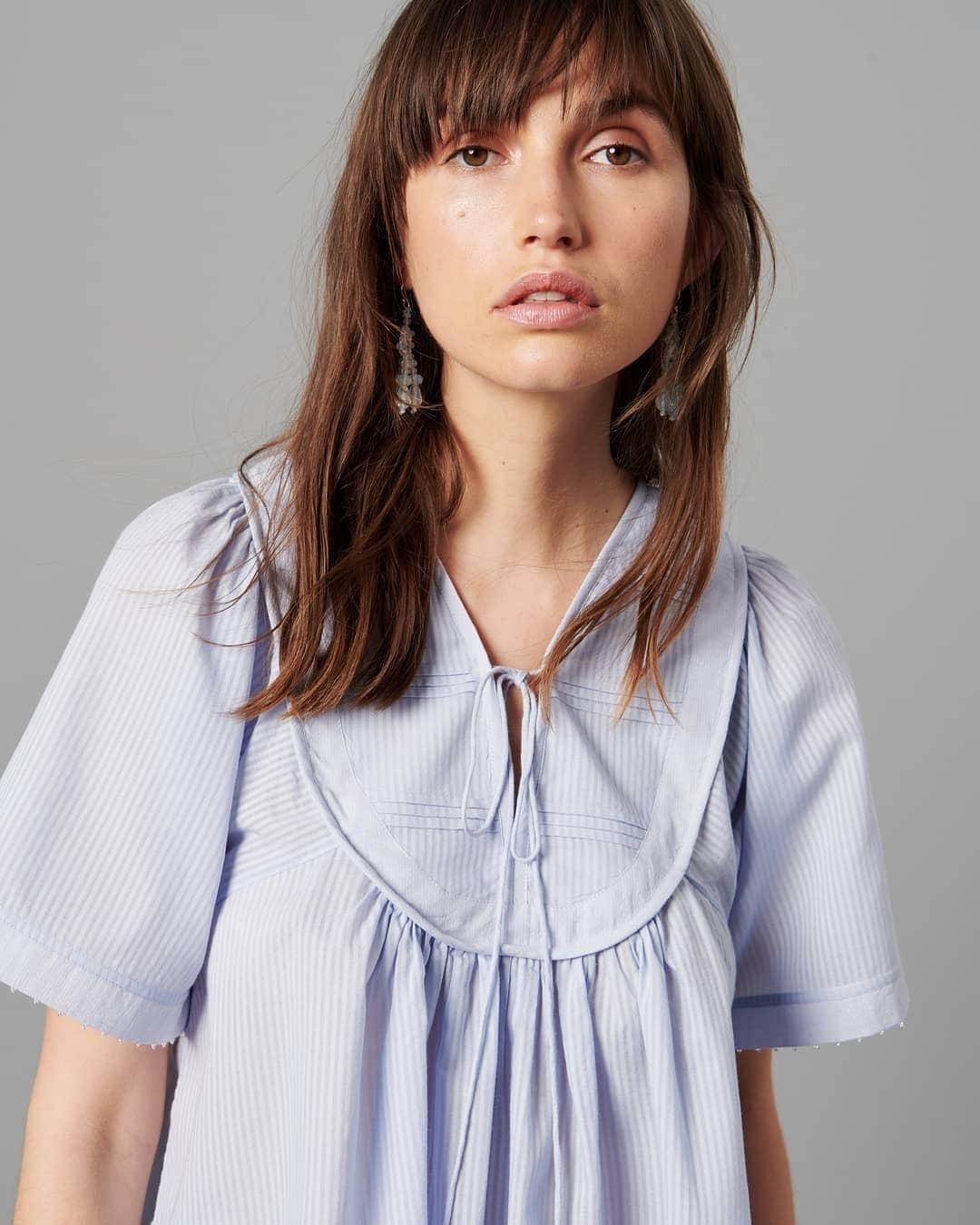 ミーガンパークのインスタグラム：「New soft blue pinstripe styles, perfect for summer getaways // find these in store and online now x」