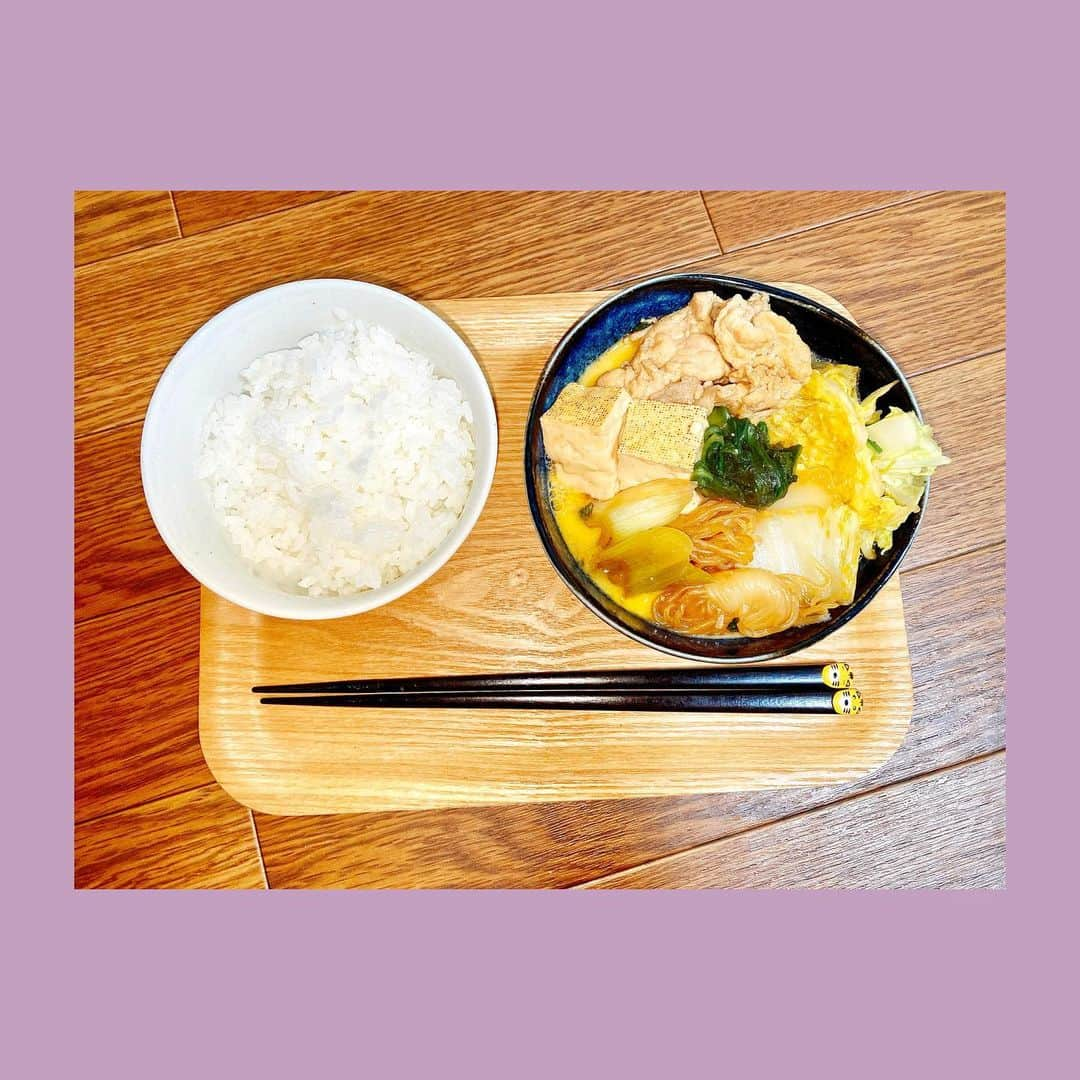 福島雪菜のインスタグラム：「今日の晩ごはん( ˶˙ᵕ˙˶ ) * ✧すき焼き ✧白米 * * #手料理❤️ #おうちごはん」