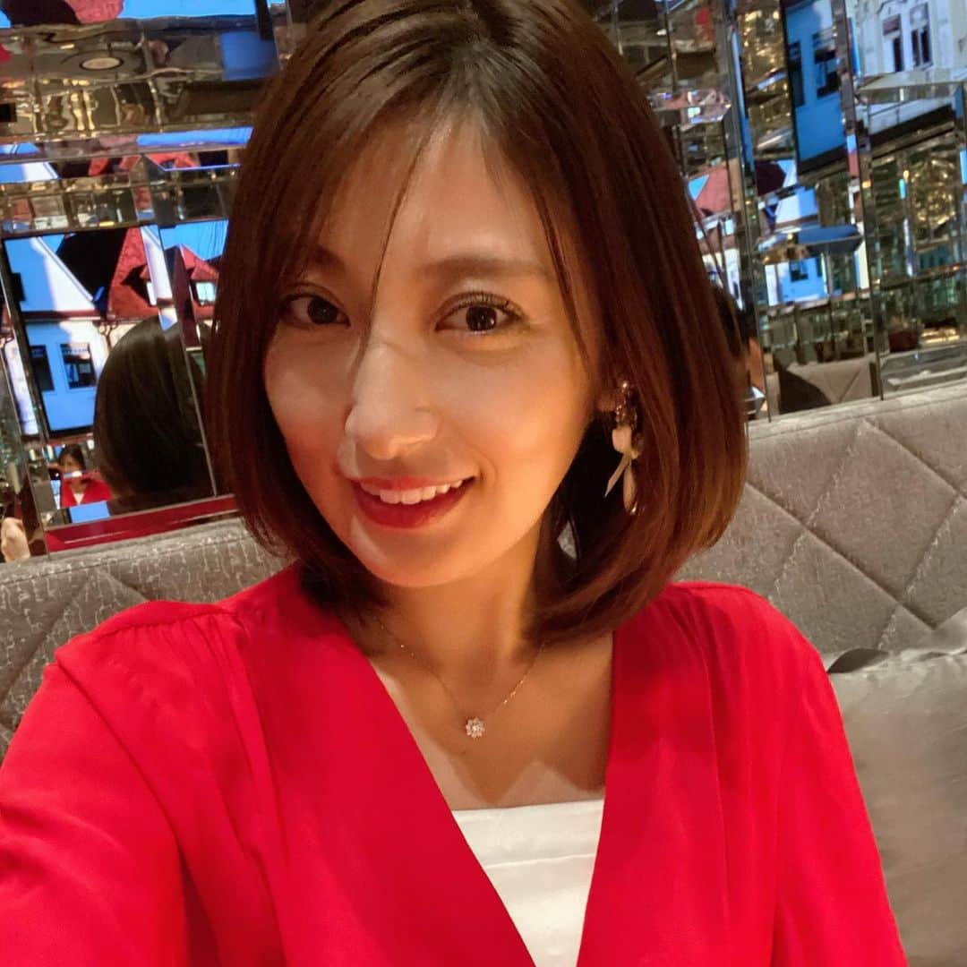 熊田曜子さんのインスタグラム写真 - (熊田曜子Instagram)「Twitter 始めたよ✨ この写真のが私なんだけど 私じゃないアカウントも何個かあって 私の正しい情報を載せてくれてるのもあって😅 地道に呟いて 本物だって認められるようにするね😅 そんなこんなをYouTubeにアップしたから お暇だったら観てね💓  #Twitter #YouTube #熊田曜子チャンネル　#アカウント　#本物　#偽物」12月2日 18時06分 - kumadayoko