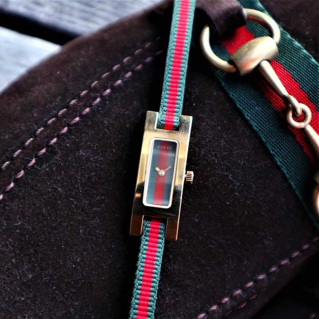 のインスタグラム：「-SOLD- Gucci Sherry Line Wrist Watch  #gucci #vintagegucci #amore #watch #amoregentleman」
