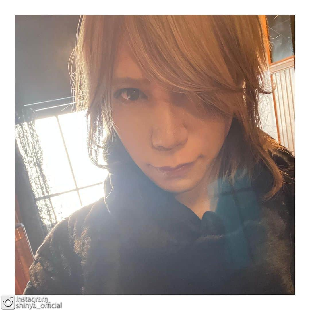 Shinyaさんのインスタグラム写真 - (ShinyaInstagram)「「Shinya Channel」 ブログマガジン12月号その1配信！  DIRの久しぶりのアレな話と、DIRの初めてのアレな話と、大和銀行の話と、大阪にしかないにんげんの話と桃鉄の話です。  #ShinyaChannel   http://www.co-yomi.com/shinya/blog.php   ---------------------------------------------------------------2020.12.02 さてみなさんこんばんは。  信じられない事に ついに12月となってしまいました。  こんなに1年が早いと 50歳までもあっという間ですね。  それではここ最近の DIR EN GREYの近況をお伝えします。  なんと DIR EN GREYとしては久しぶりの  ---------------------続きはShinyaChannel で---------------------」12月2日 19時04分 - shinya_official