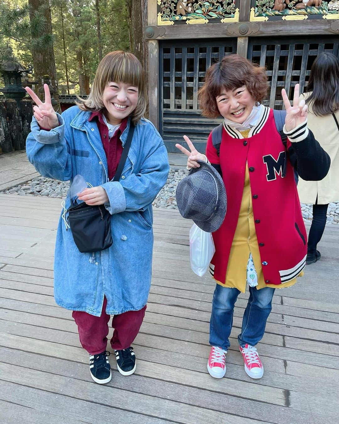 和田美枝のインスタグラム：「だぁぁぁぁい好きな『あぁ〜しらきさん』に偶然会えた喜び♡  #あぁ〜しらきさん @aashiraki  #お参りした後 #すぐ会えた #めっちゃ嬉しい #男かな！？ #女かな！？ #ネタがたまんない」