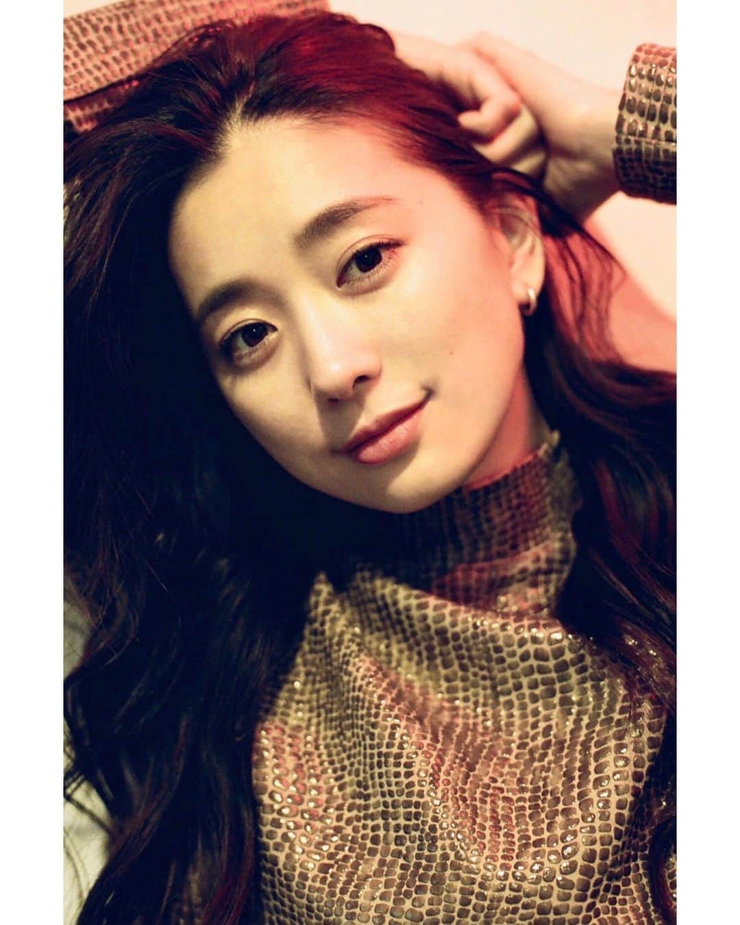 松永ちさとのインスタグラム：「🐊 #portrait 😉 #松永ちさと」