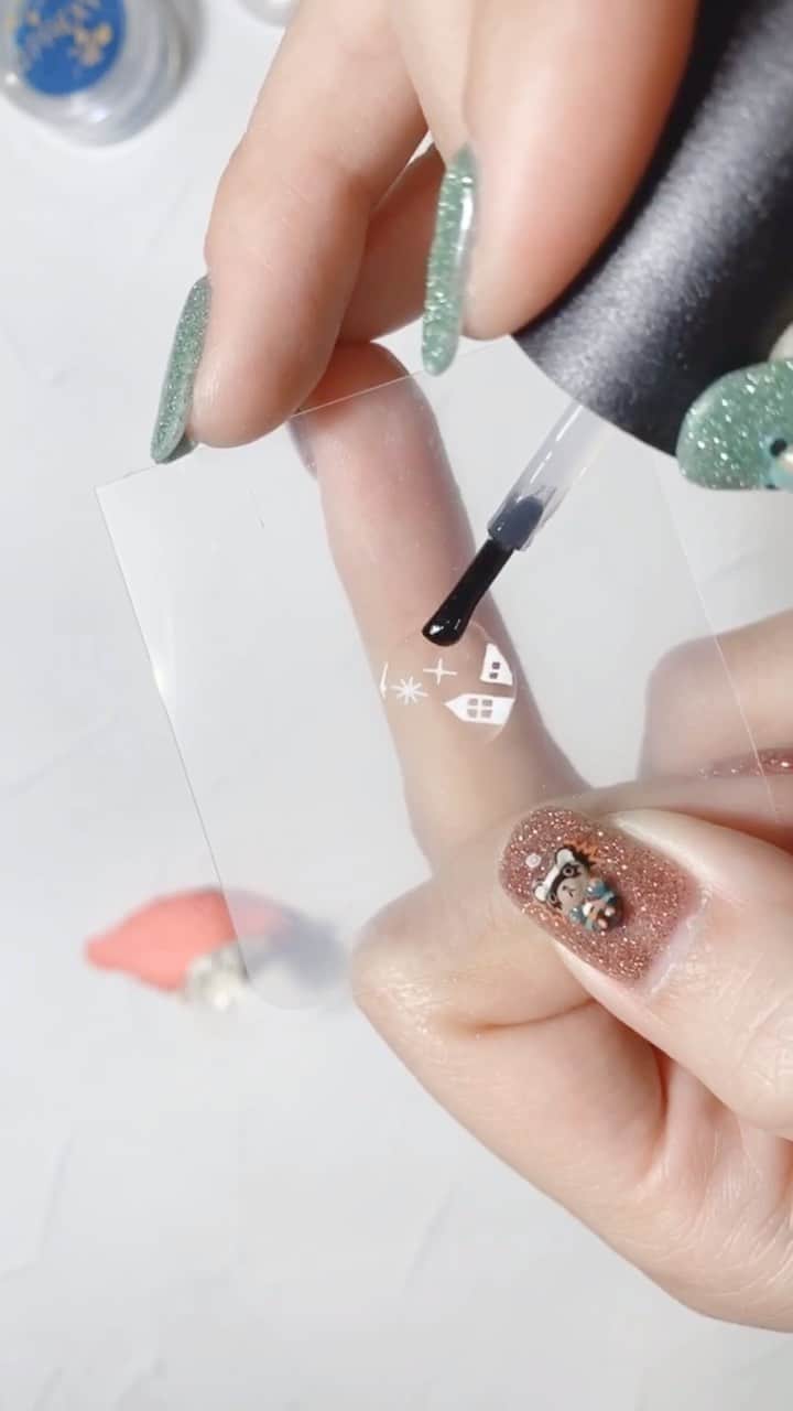 なかやまちえこのインスタグラム：「①の続きです。⠀ 蓋を作ります。⠀ ⠀ PREGEL・Betty gel・きまぐれキャット・PREANFA・PREXY商品は、⠀ ⠀ ネイリストの方は↓ ⠀ プリモール @nail_premall ⠀ http://gelnailshop.com/ ⠀ ⠀ キャンディポケット @candypocket_official ⠀ http://www.beautysupport.jp/sm/script_main/shoptop.php⠀ ⠀ セルフの方は↓ ⠀ ジョイアート ⠀ http://joyart.biz/ ⠀ ⠀ にて購入頂けます☺️⠀ ⠀ #nail #nails #nailart #ネイル #美甲 #ネイルアート  #japanesenailart #manucure #japanesenails #manicurist #gelnails #أظافر #네일아트 #미용 #vẽmóng #ngườiđẹp  #เพ้นท์เล็บ #искусствоногтя #artedeuñas #เพ้นท์เล็บเจล #ジェルネイルデザイン #ネイルデザイン #senikuku #nagelkunst #スノードーム #snowdome」