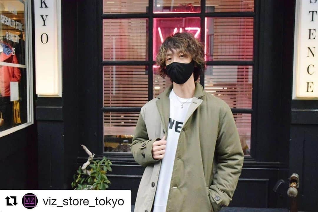 大喜多崇規さんのインスタグラム写真 - (大喜多崇規Instagram)「#Repost @viz_store_tokyo with @get_repost ・・・ _ ‪本日、お忙しい中合間を縫って大喜多崇規さん(Nothing's Carved In Stone)がVIZへご来店！ _ 冬に向けアウター類をメインに勢揃いしたVIRGO 20A/Wアイテムをチェックしていただきました。 いつもありがとうございます！ _ #nothingscarvedinstone#オニィ #ncis _ 12月27日(sun)、29日(tue)〜31日(thu)の4日間、幕張メッセにて開催される“COUNTDOWN JAPAN 20/21"へ出演も決定！ Nothing's Carved In Stoneは12/31(thu)出演致しますのでその他ライブ情報などと合わせて是非チェックしてみてください。 _ Monday-Friday open 13:00 - close 19:00 Saturday,Sunday,holiday open 12:00 - close 19:00 _ #viz2nd#vgw#virgowearworks #virgo#ヴァルゴ#ヴァルゴウェアワークス#plmp#saltandmugs#selectshop#harajuku#tokyo#japan  #instagood#like4like#fashion#ootd #俺たちのVIRGO #viz_guest #ビズゲス」12月2日 19時29分 - oniy02