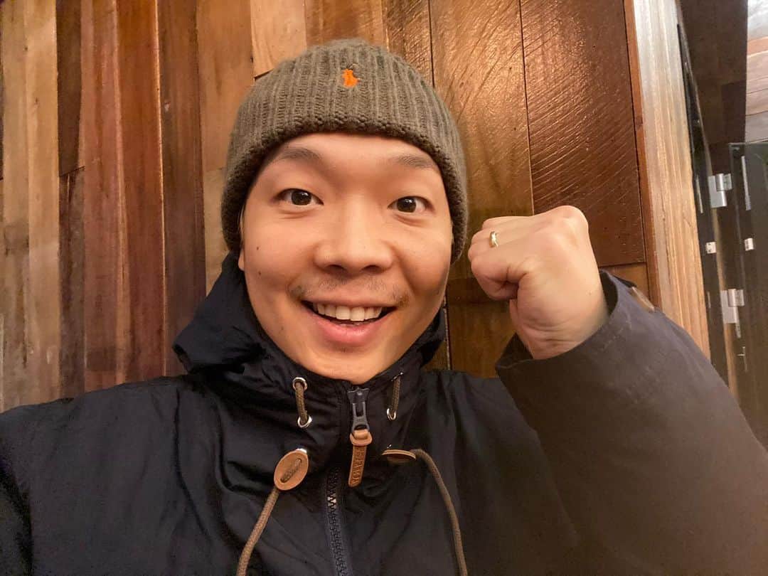 Paloaltoのインスタグラム：「수험생들아~ 솔직히 공부 안했으면 점수가 어떻게 잘 나오겠냐 건강히 무사히 잘 시험치루길 바라고. 못봐도 된다! 나를 봐라! 수리영역 3문제 빼고 다 찍었는데 잘 살고있지 않니  근데 이 피드 볼 시간에 글 한자 더 읽어ㄹ...」