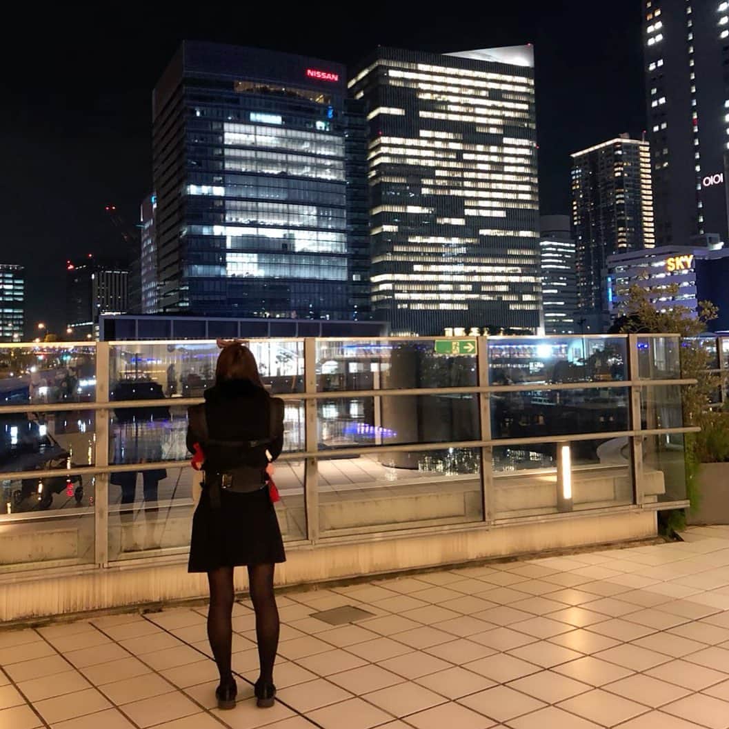正田美里（みさみさ）さんのインスタグラム写真 - (正田美里（みさみさ）Instagram)「寒いけど夜景が綺麗だ〜✨  #寒い #夜景 #綺麗 #横浜 #YOKOHAMA」12月2日 20時03分 - misamisaupiupi