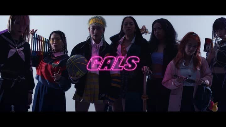 あっこのインスタグラム：「💖💖 MV OUT NOW 💖💖 Zoomgals "GALS feat. 大門弥生"  beat🌎 @keikoizumi  Movie⚡️ @nasatam  Special thanks💘宮台真司  #GALS #Zoomgals  ✨💖💖💖💖💖💖💖💖✨」