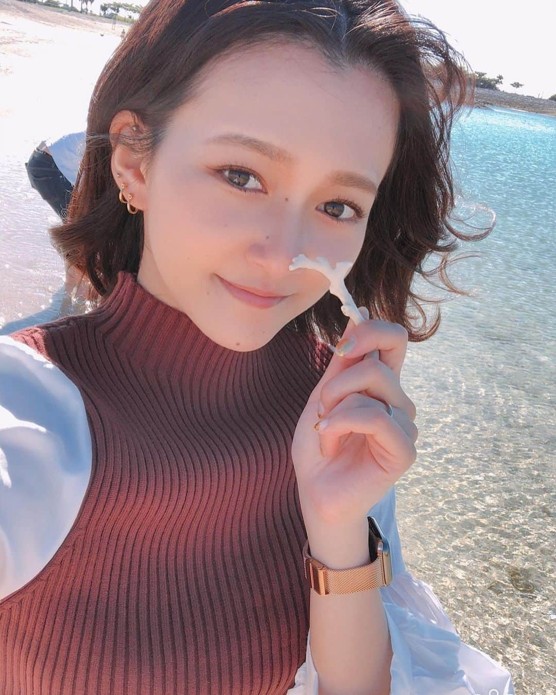 高橋茉奈さんのインスタグラム写真 - (高橋茉奈Instagram)「＊ 沖縄に戻りたすぎる🌊 4日間ずっっと楽しかったな〜🥺💓 #셀카#셀피#나#일상#여자#26살#94년생#일본인#패션#얼짱#셀스타그램#얼스타그램#인스타그램#맞팔은댓글#단발#단발머리#沖縄#okinawa#Married#海#新婚旅行」12月2日 20時08分 - 94.05.28