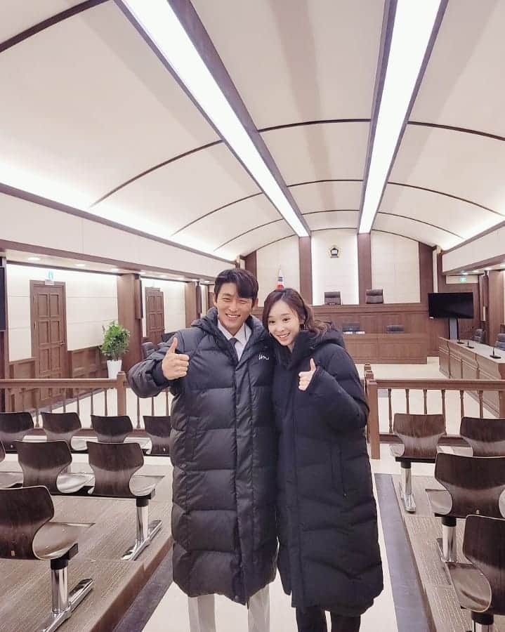 ハン・スヨンさんのインスタグラム写真 - (ハン・スヨンInstagram)「연수원 동기 #한변 #박변 😊 잠시후 9시30분 kbs2 " #바람피면죽는다 " 첫방사수해주세요🙏 #고준 #한수연 #한우성 #박혜경 #변호사」12月2日 20時16分 - april_hansooyeon