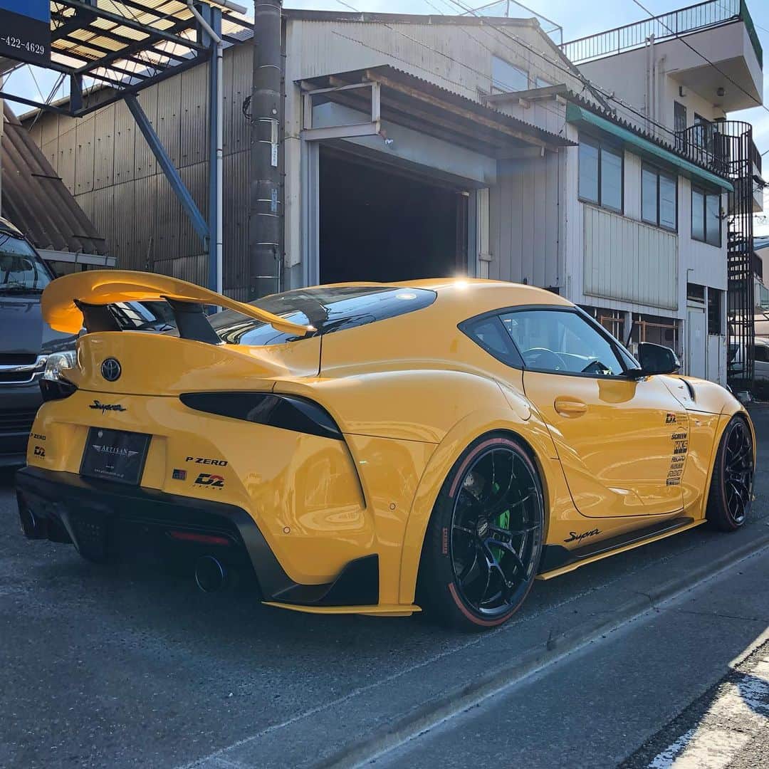 のインスタグラム：「TOYOTA Supra A90  Bodykit: Artisanspirits/// : SPORTS LINE BLACK LABEL  New parts release  BONNET HOOD  FRONT CANARD  FENDER DUCT PANEL  REAR WING  Model code : SZ/SZ-R/RZ : 2019〜  Wheel : ARTISAN SPIRITS : CORART A５  Tire : YOKOHAMA : ADVAN Sport V105 @yokohamatire  Suspension： BLITZ : DAMPER ZZ-R : @blitz.co.ltd  contact : www.artisanspirits.co.jp  USA : #evasivemotorsports #butlertire #ravspecjdm  Canada : #advanced_auto_performance  #ottoautoservice  Taiwan : #車庫小舗  Hong kong : #nigeljdmparts  Russia : #suvproject  Indonesia : #premierautowerkz  Philippine : #jworksunlimited  Bahrain : #kanooperformance  Saudi Arabia : #ksawheels Kazakhstan : #spoiler.kz Riyadh : #ksawheels ＿  #artisanspirits #artisan  #アーティシャンスピリッツ#アーティシャン #toyota #toyotasupra #supra  #supraa90 #a90supra #toyotagram #トヨタ #スープラ #トヨタスープラ  #racecar  #gazooracing #grsupra」
