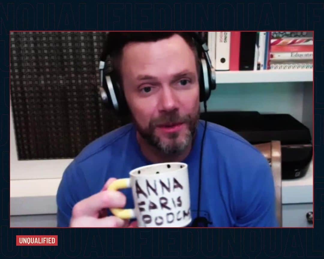 アンナ・ファリスのインスタグラム：「Joel McHale is here. And he's armed. But he's not the only one...」
