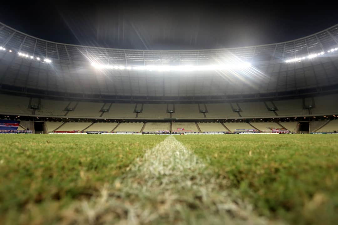 コリンチャンスさんのインスタグラム写真 - (コリンチャンスInstagram)「Assim está preparada a Arena Castelão para a partida do Timão contra o Fortaleza logo mais, pelo @brasileirao!⠀ ⠀ 📸 Rodrigo Coca/Agência Corinthians⠀ ⠀ #FORxSCCP #VaiCorinthians #BMG #Nike #EstrellaGalicia #CorinthiansEPositivo #Matrix #Midea #Poty #Serasa #Orthopride #CartãodeTodosCorinthians #AleCombustíveis #DoTerra #Hapvida #GaleraBET」12月3日 7時13分 - corinthians