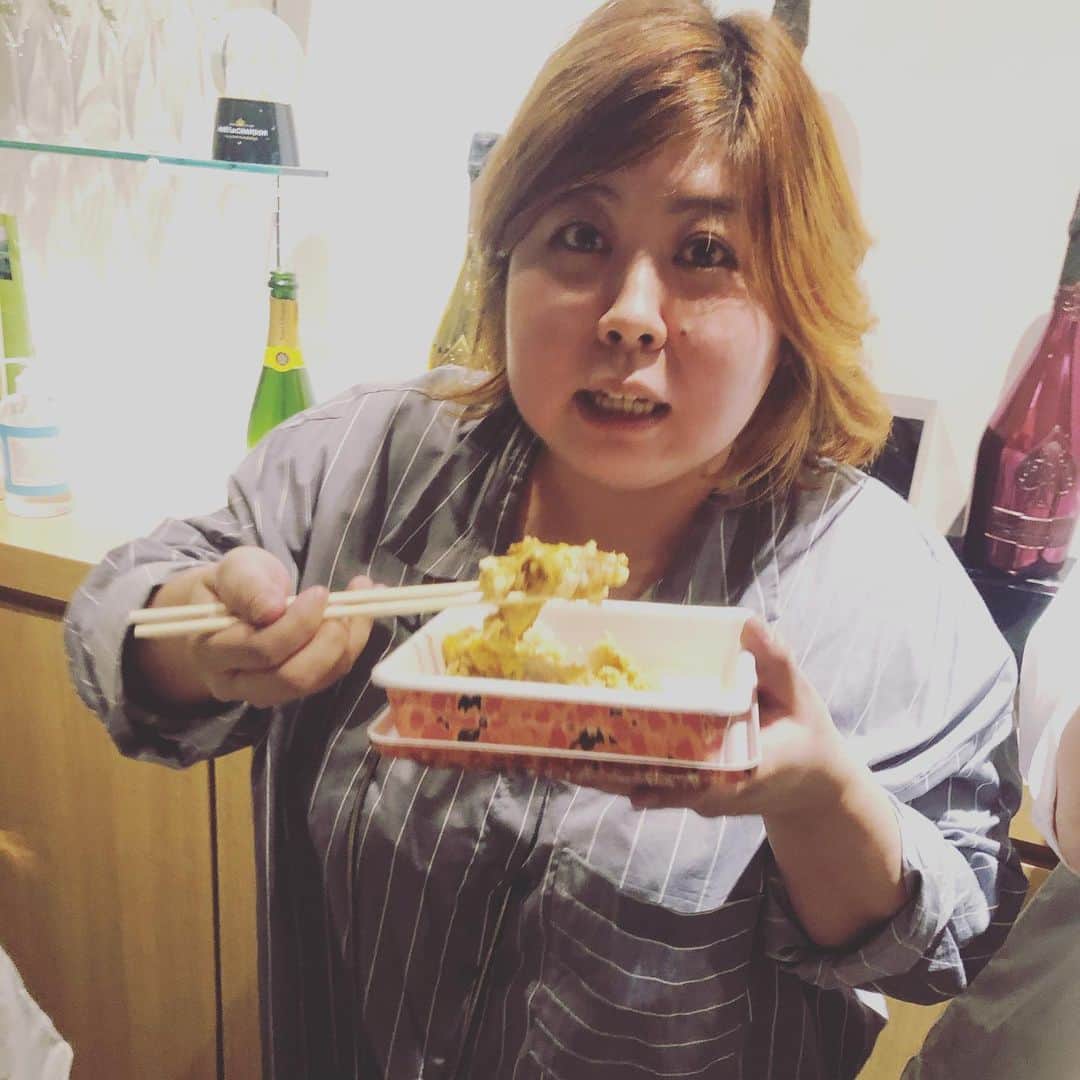 マッコイ斉藤さんのインスタグラム写真 - (マッコイ斉藤Instagram)「博多の人は呑むよね〜食べるよね〜！」12月2日 22時26分 - maccoi_saito