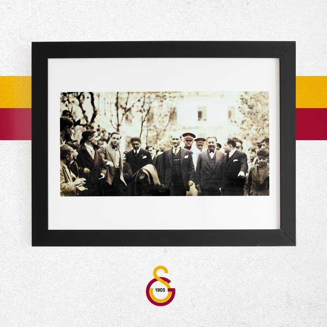 ガラタサライSKさんのインスタグラム写真 - (ガラタサライSKInstagram)「Tarihte Bugün  Cumhuriyetimizin kurucusu Ulu Önder Mustafa Kemal Atatürk, 2 Aralık 1930'da Galatasaray Lisesi'ni ziyaret etmişti.」12月2日 22時42分 - galatasaray