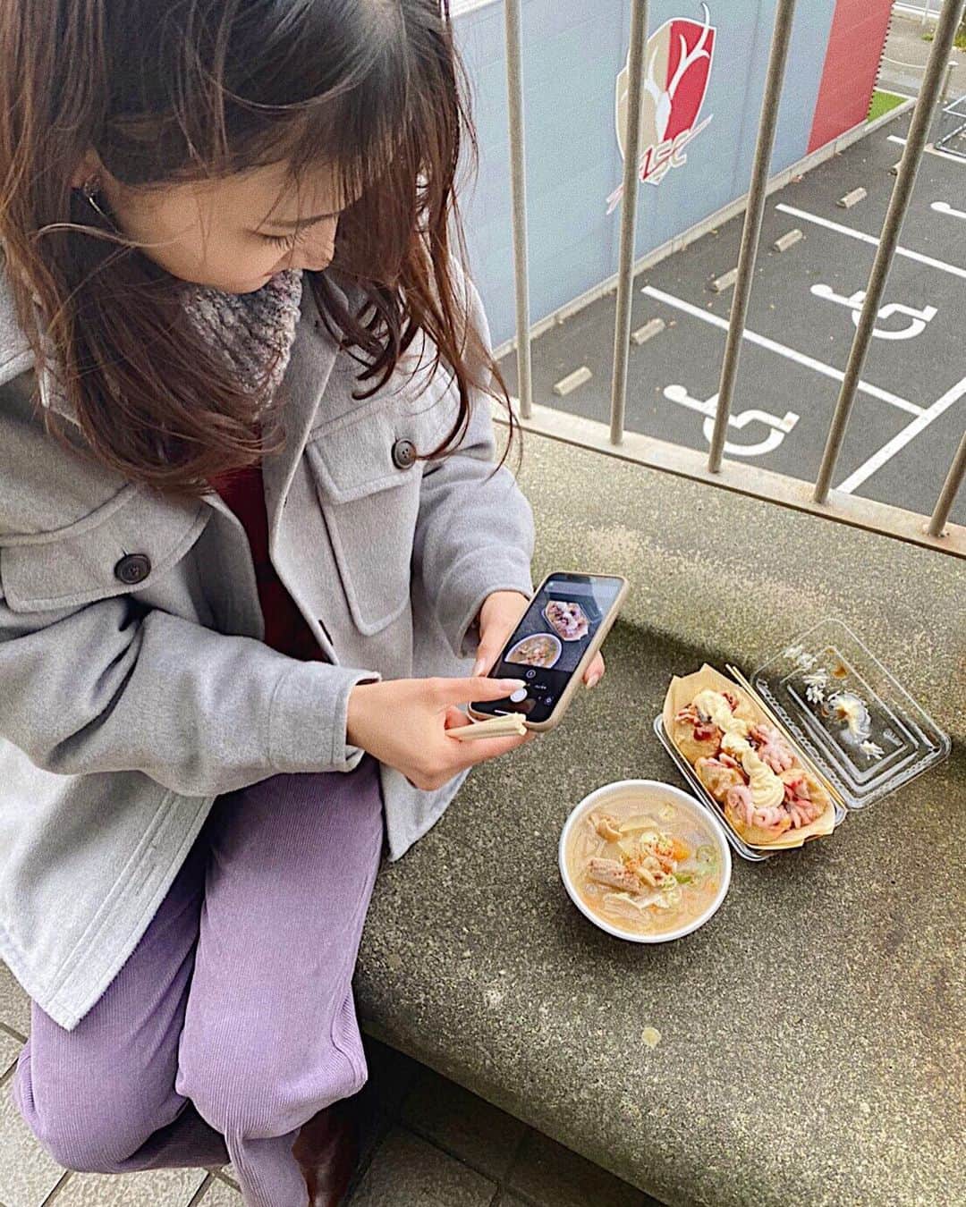 加藤早和子のインスタグラム：「❤︎ グルメ通にはたまらないほど 美味しいものだらけだった 鹿スタ✊🏻  来シーズンも行けたらいいな〜〜  . . #鹿島サッカースタジアム #スタグル #サッカー #アウェイ戦 #女子大学生 #青山学院大学 #urawareds #soccer」