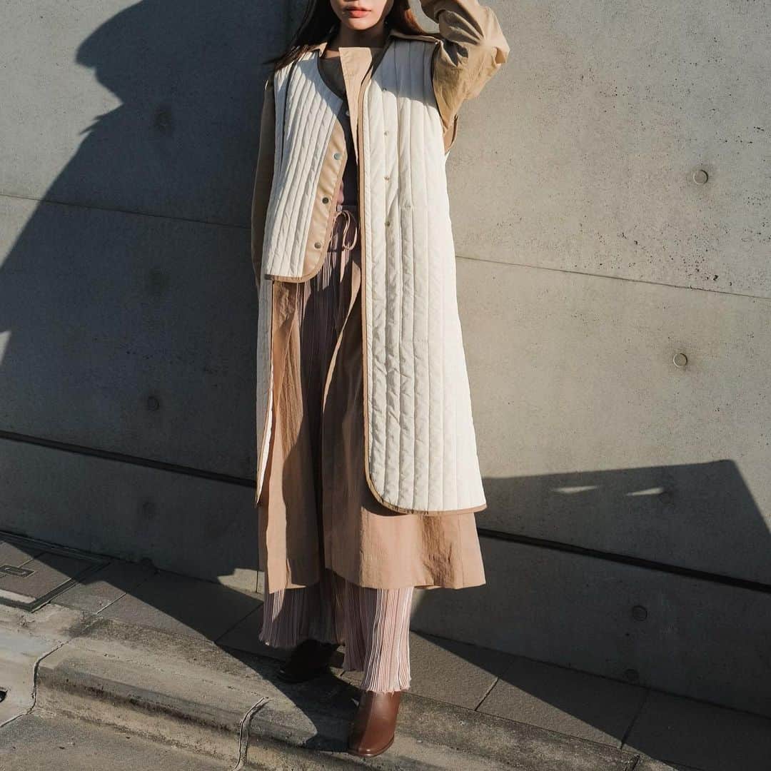 三橋栄香のインスタグラム：「🤍🤍 少し暖かかった日の🌷 #coordinate」