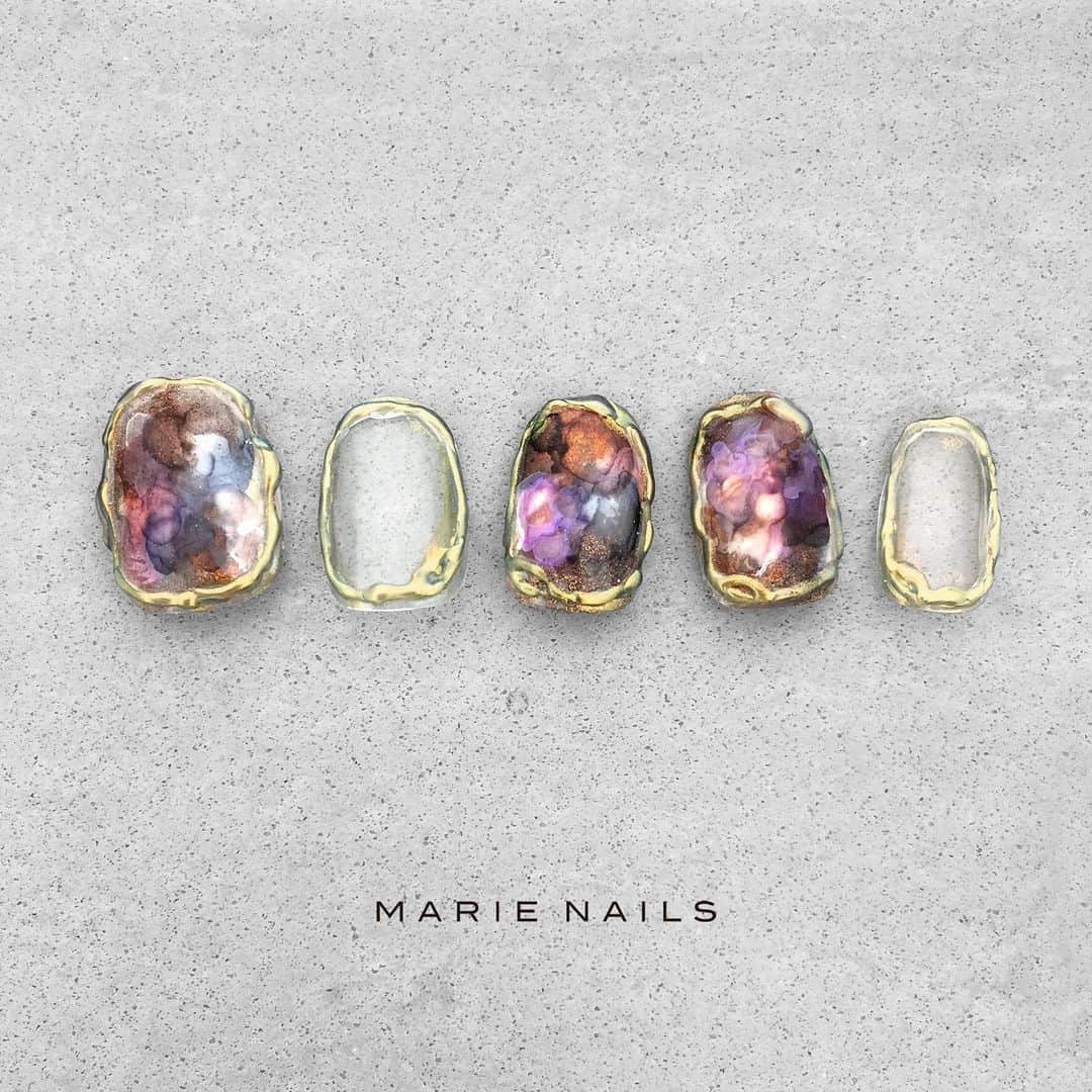 marienails_jpnのインスタグラム：「#nailist #marienails #nail #nails #naildesign #nailart #fashion #いわき #磐田 #洛北 #京都 #梅田 #堀江 #神戸 #マリーネイルズ #ネイルデザイン #ネイル #ジェルネイル #ファッション #ネイルサロン #ネイリスト #お洒落さんと繋がりたい #美甲 #ネイルアート #おしゃれ #コーデ」
