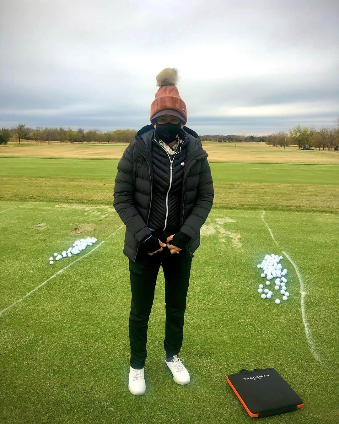 Pernilla Lindbergさんのインスタグラム写真 - (Pernilla LindbergInstagram)「Club speed is down this week for some reason.....🥶😂 @voaclassic」12月2日 23時34分 - pernillagolf