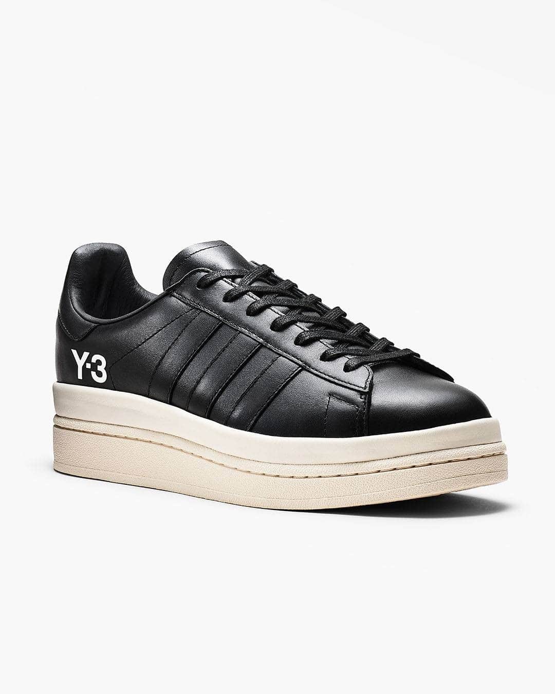ワイスリーのインスタグラム：「Y-3 HICHO. Y-3 Fall/Winter 2020 Collection. --- #adidas #Y3 #YohjiYamamoto Discover the collection at adidas.com/y-3」
