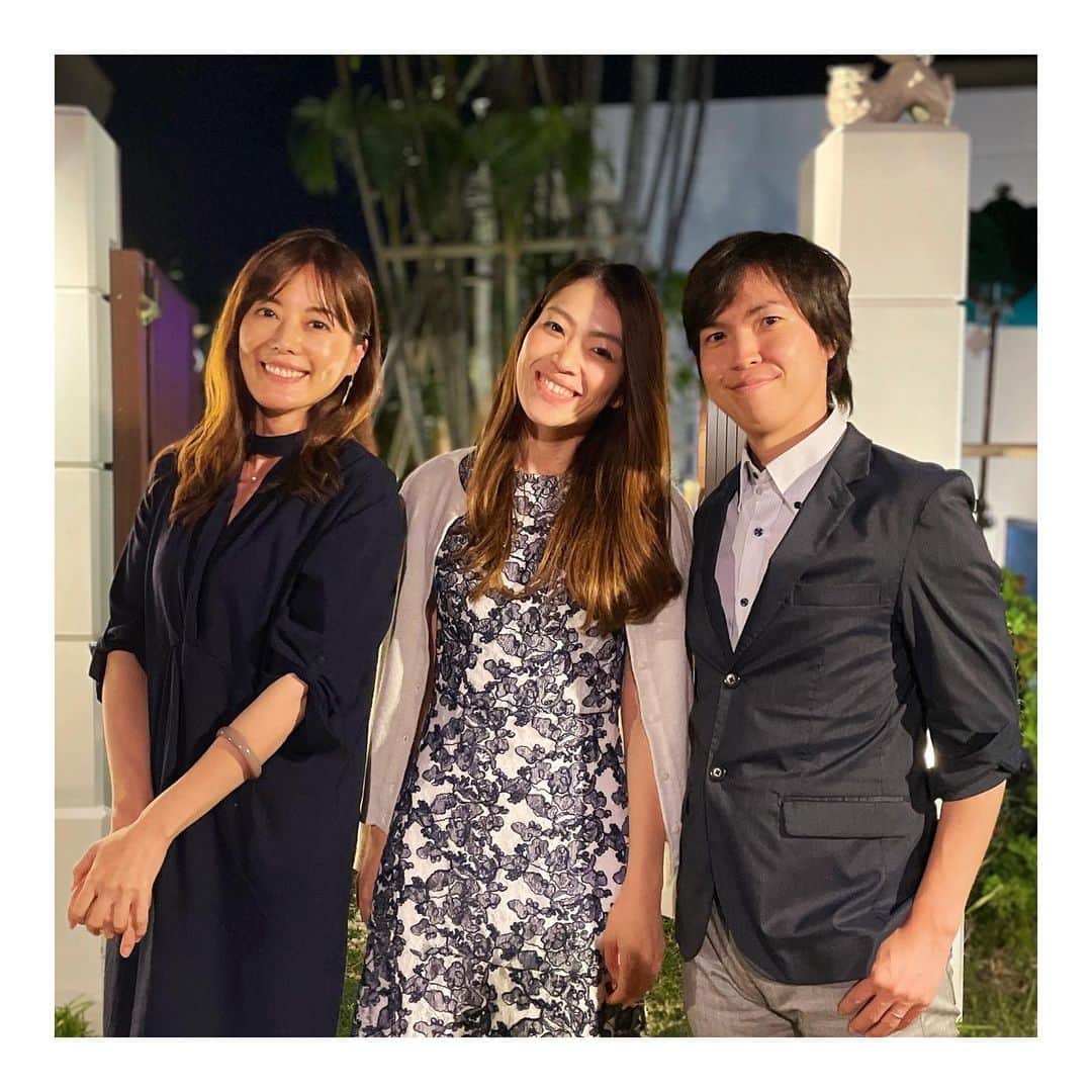 のインスタグラム：「🎗Wonderful Friends﻿ ﻿ 大好きな人たちに会って﻿ おいしいものを食べて﻿ たくさん話しをする﻿ ﻿ っていうのが﻿ ﻿ わたしの旅には﻿ 欠かせない﻿ 楽しみな時間です﻿ ﻿ たくさん話すことで﻿ より深く知り合えて﻿ さらにいい関係になっていくのだと﻿ おもうから  テラス席が心地よく セブにいるような感覚でした (*´꒳`*)﻿ ﻿ ﻿ ________ EVENT INFORMATION ________﻿ ﻿ 📸12/12（土）﻿ 東京散歩！ナチュラルポートレート撮影会﻿ （日程＆場所フリープランも好評受付中‼︎）﻿ ﻿ 📻インターネットラジオ（毎週水曜日オンエア）@jingumae.fm﻿ 「羽舞咲のゆるゆるビューティ研究所」﻿ ﻿ 🧘‍♀️「EMARY」@emary_online﻿ 体験レッスン0円‼︎﻿ ヨガ・ダイエット・カラーセラピー・美腸﻿ 話し方・恋愛・片付け・マインドフルネス﻿ などなどすべて受け放題！﻿ ﻿ 心を込めてお届けします♡﻿ ﻿ @herbemi﻿ プロフィールリンクをチェック！！﻿ ﻿ ____________________________________﻿ ﻿ #travel #mylife #yogainstructor #beautifulmind #beauty #naturallife #goodscene #simplelife #暮らすように旅する #海好き #南国旅行 #旅人 #リゾートライフ #セルフラブ #旅好き #モデル #旅行好き #インスタ初心者 #沖縄 #ナチュラルライフ #ライフスタイル #自分を好きになる #海沿いレストラン #北谷 #自然派 #南国リゾート #沖縄ディナー #ビーチリゾート #沖縄好き #羽舞咲﻿ ﻿」