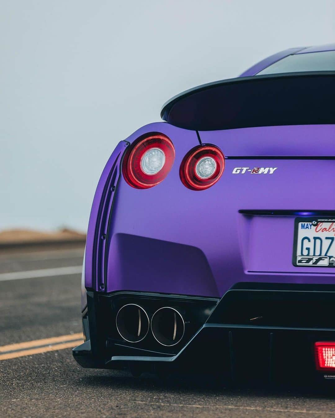 CarsWithoutLimitsさんのインスタグラム写真 - (CarsWithoutLimitsInstagram)「AimGain GTR R35 Photos @johnnxxts  Car • @jay_garcia_  #carswithoutlimits」12月3日 0時49分 - carswithoutlimits