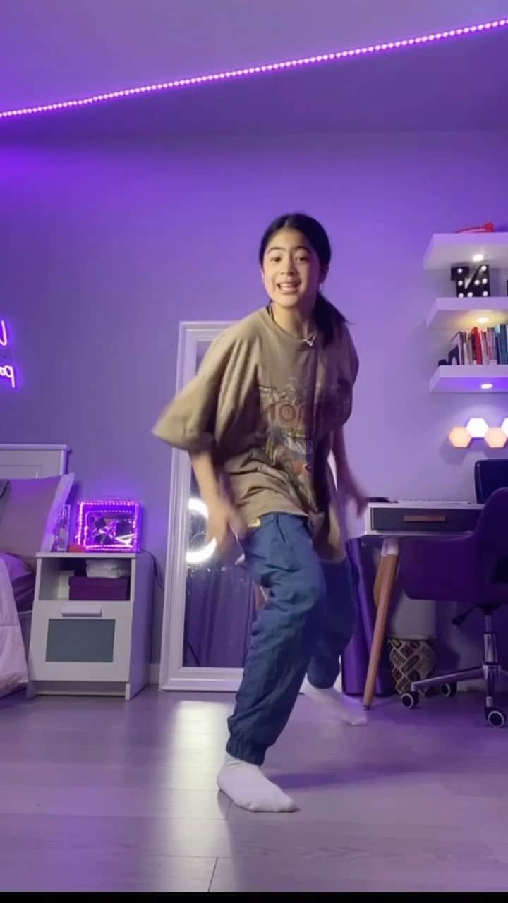 Niana Guerreroのインスタグラム：「ayeeeeee 🤩」
