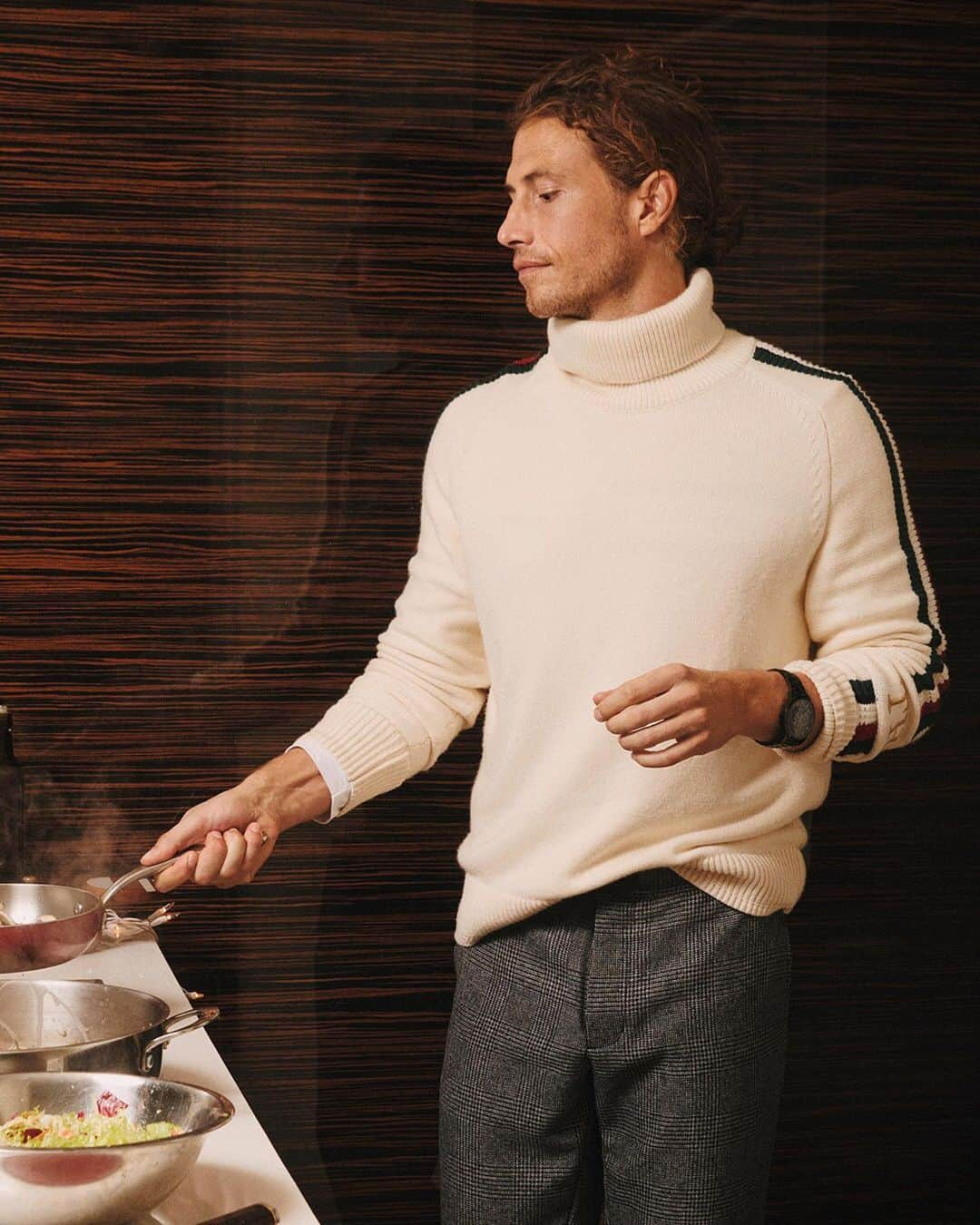 Tommy Hilfigerさんのインスタグラム写真 - (Tommy HilfigerInstagram)「This has been a year like no other and we’re all prepping for a holiday season full of new traditions.✨#TommyHilfiger」12月3日 1時10分 - tommyhilfiger