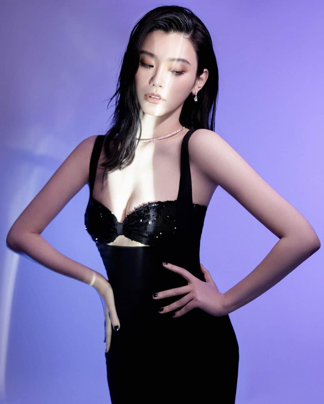ミン・シーさんのインスタグラム写真 - (ミン・シーInstagram)「@alessandrarich #Cosmo」12月3日 1時23分 - mingxi11
