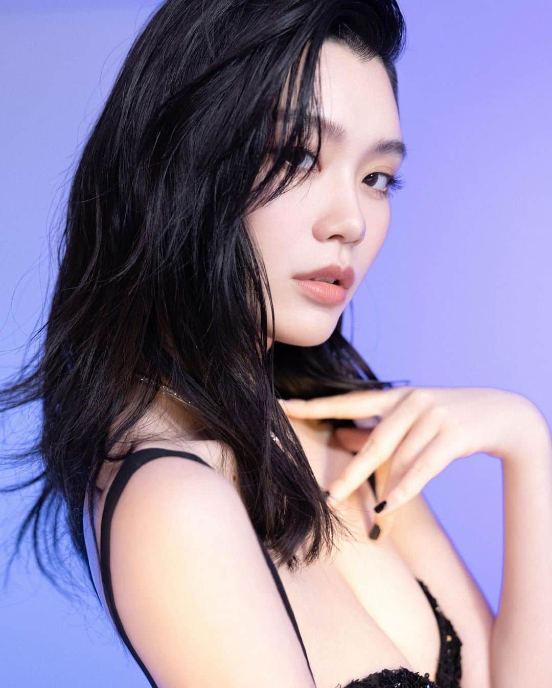 ミン・シーさんのインスタグラム写真 - (ミン・シーInstagram)「@alessandrarich #Cosmo」12月3日 1時23分 - mingxi11