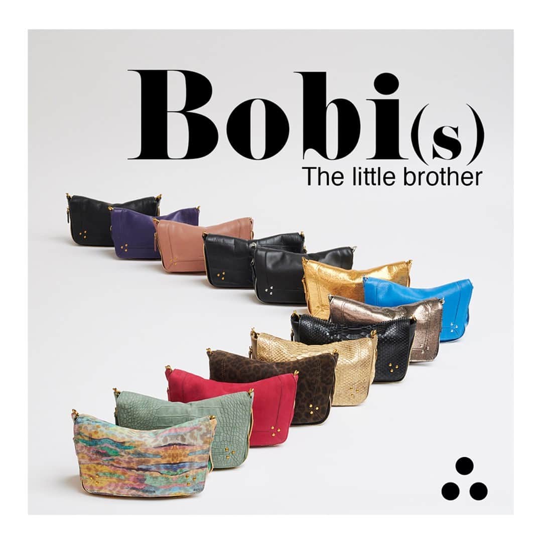 ジェロームドレイフュスのインスタグラム：「Jérôme Dreyfuss is releasing a new bag, BOBI S, the little brother of BOBI. No inferiority complex : its small size may make you think of an evening bag, but its capacity allows it to accompany us during the day. The perfect partner for the holiday season ! . . Art Direction @carolinnerennequin Photo @pierr_antoine #jeromedreyfussbobiS #bobiS #jeromedreyfuss #rootsdeluxe #aw20」