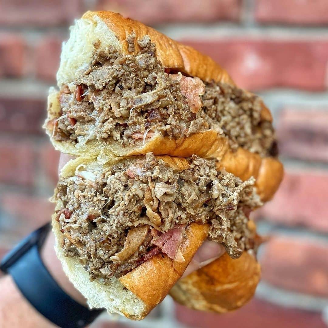 Flavorgod Seasoningsさんのインスタグラム写真 - (Flavorgod SeasoningsInstagram)「Tag someone to help you finish these pulled pork sandwiches!!⁠ -⁠ Photo by @a_couple_fatties from @carlssteakncheese⁠ -⁠ Add delicious flavors to any meal!⬇⁠ Click the link in my bio @flavorgod⁠ ✅www.flavorgod.com⁠ -⁠ Flavor God Seasonings are:⁠ ✅ZERO CALORIES PER SERVING⁠ ✅MADE FRESH⁠ ✅MADE LOCALLY IN US⁠ ✅FREE GIFTS AT CHECKOUT⁠ ✅GLUTEN FREE⁠ ✅#PALEO & #KETO FRIENDLY⁠」12月3日 2時02分 - flavorgod
