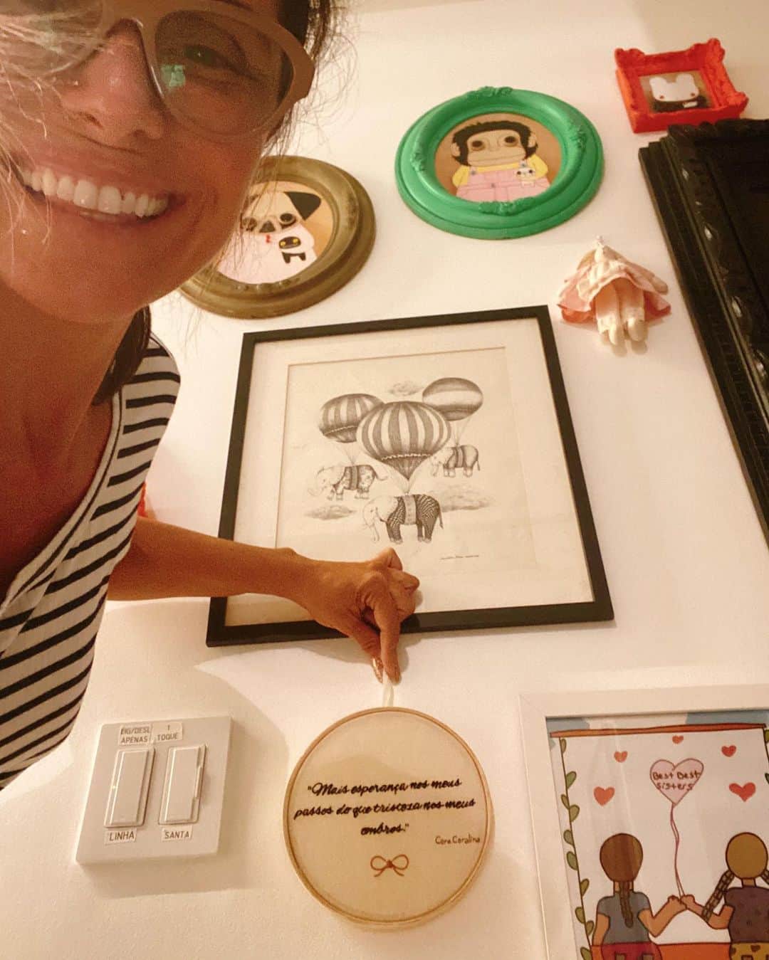Giovanna Antonelliのインスタグラム：「Amo montar um cantinho cheio de significados em casa! Sabe qdo vc vai juntando um monte de coisinhas simbólicas?? E vcs? 😆」