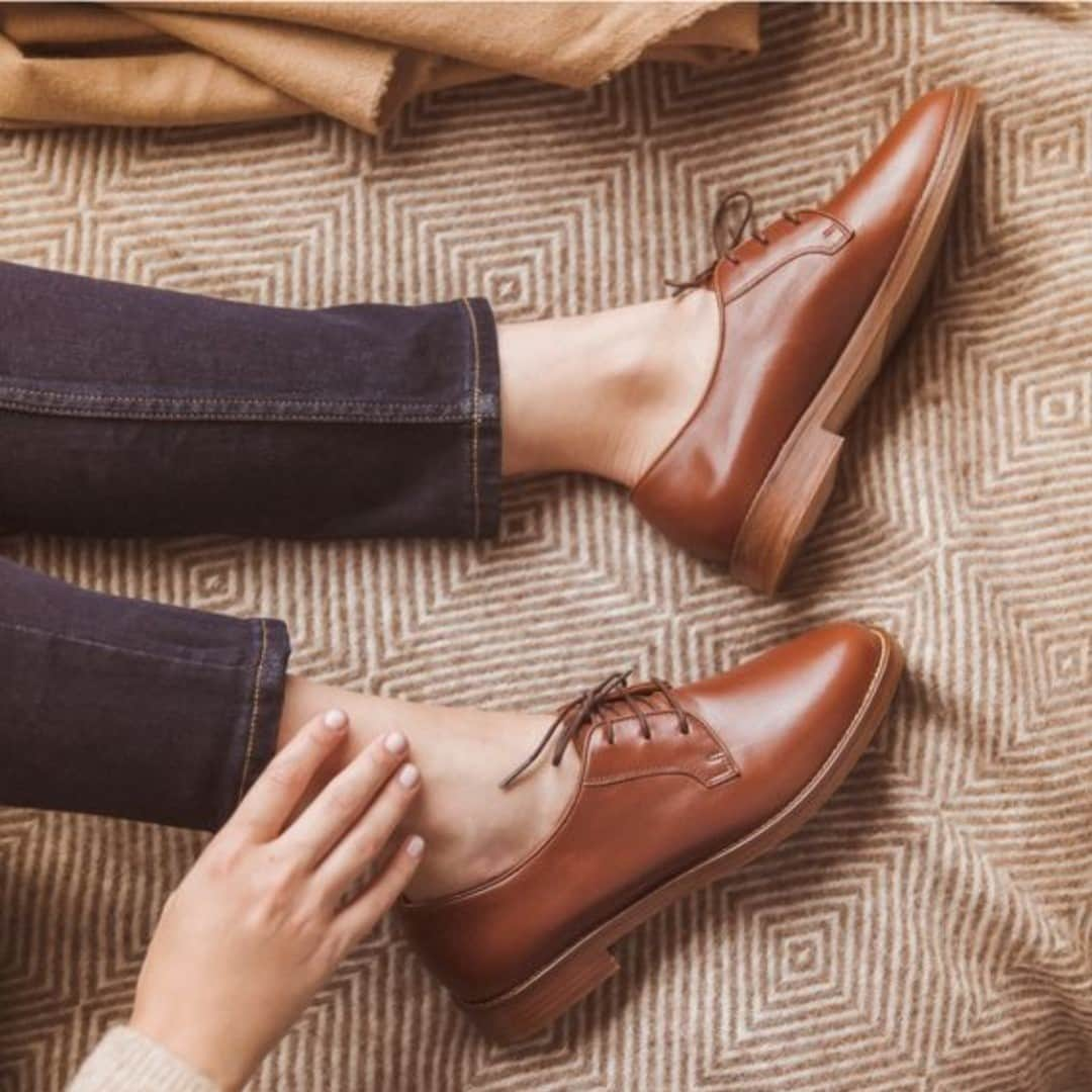 Saphirさんのインスタグラム写真 - (SaphirInstagram)「What do you think of these cute chocolate derbies? ✨ Perfect for the fall-winter season!   Que pensez-vous de ces petites derbies chocolatées ? ✨ Parfaites aux pieds pour la saison de l'automne-hiver !   #outfitoftheday #derbiesfemme #derbiesaddict #derbieshoes #ootd #wiwt #outfit #weekend #backtobasics #shoeslove #mode #fashion #backtowork  #marquefrancaise」12月3日 2時05分 - saphir_official