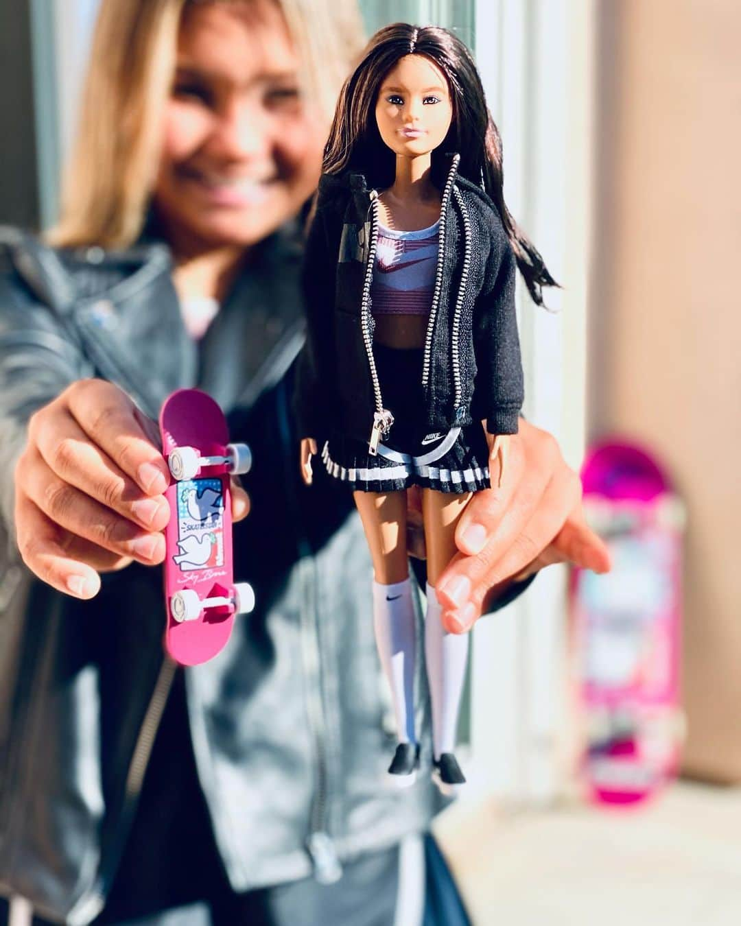 バービーさんのインスタグラム写真 - (バービーInstagram)「There are so many ways to follow your dreams – just ask skater, surfer, and sports champion, @SkyBrown! 🛹 Today, Barbie is proud to honor Sky as the youngest ever #Barbie Role Model, and the youngest person set to compete on the world’s largest sporting stage since 1936. At 12 years old, she inspires girls and boys to break boundaries, chase their passions, and go for the gold at any age. 🏅#YouCanBeAnything」12月3日 7時39分 - barbie