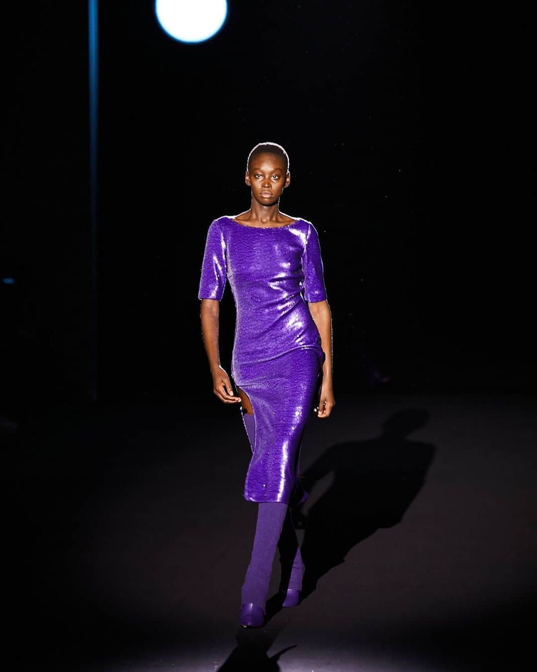Fashion Weekのインスタグラム：「For your holiday dressing consideration, head-to-toe purple 💜 @lapointe’s F/W 2020 at @nyfw, photo by @johnnydeguzman」