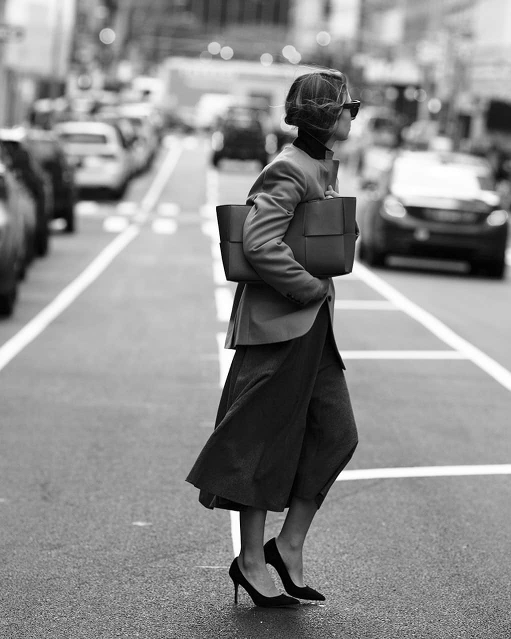 スコット・シューマンのインスタグラム：「@jennymwalton channeling 50s New York in @driesvannoten , @celine @bottegaveneta and a vintage skirt she was wearing on the first day we met !」
