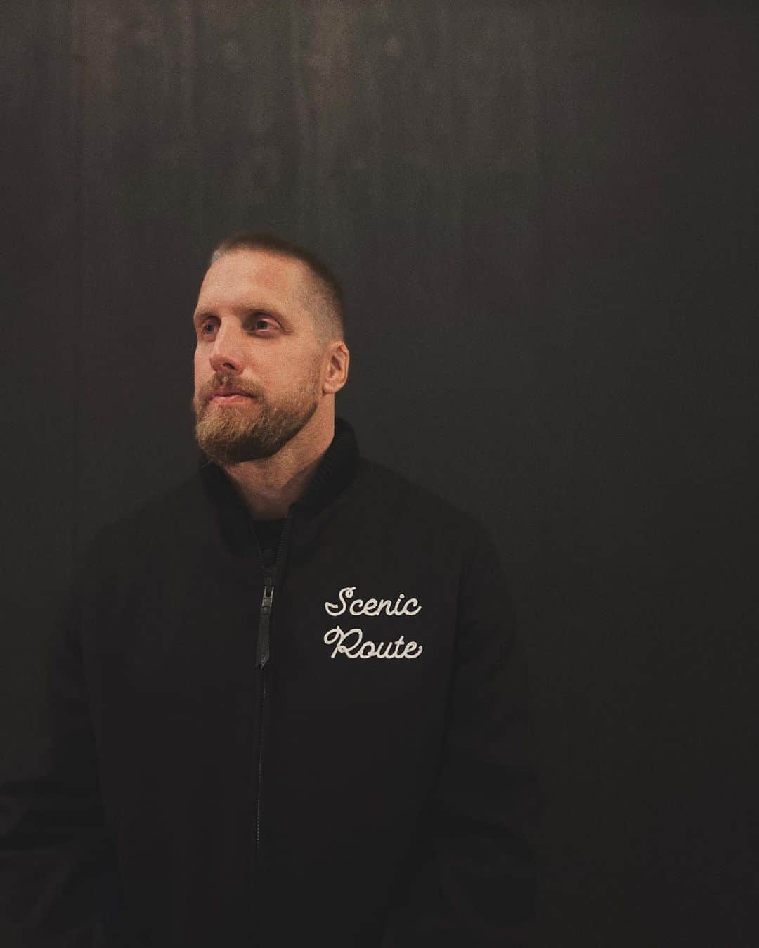 のインスタグラム：「May pals at @scenicroute.la made an incredible jacket. 📸 @cykana」