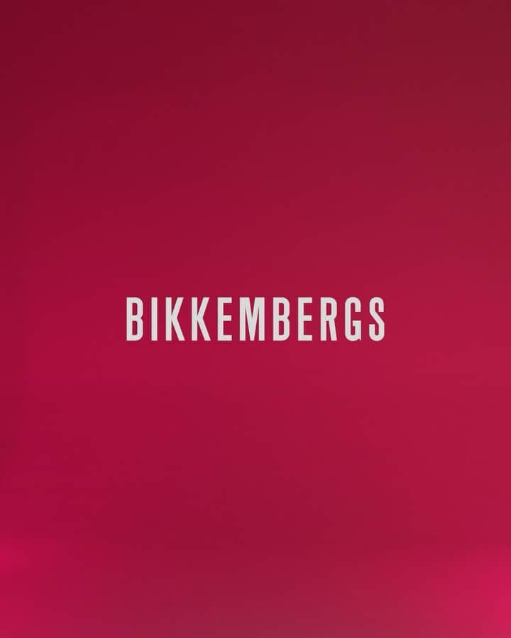 ダーク ビッケンバーグのインスタグラム：「Set your own rules. Interpret the Bikkembergs’ FW2020 collection according to your style.  #dirkbikkembergs #bikkembergs #FW20」