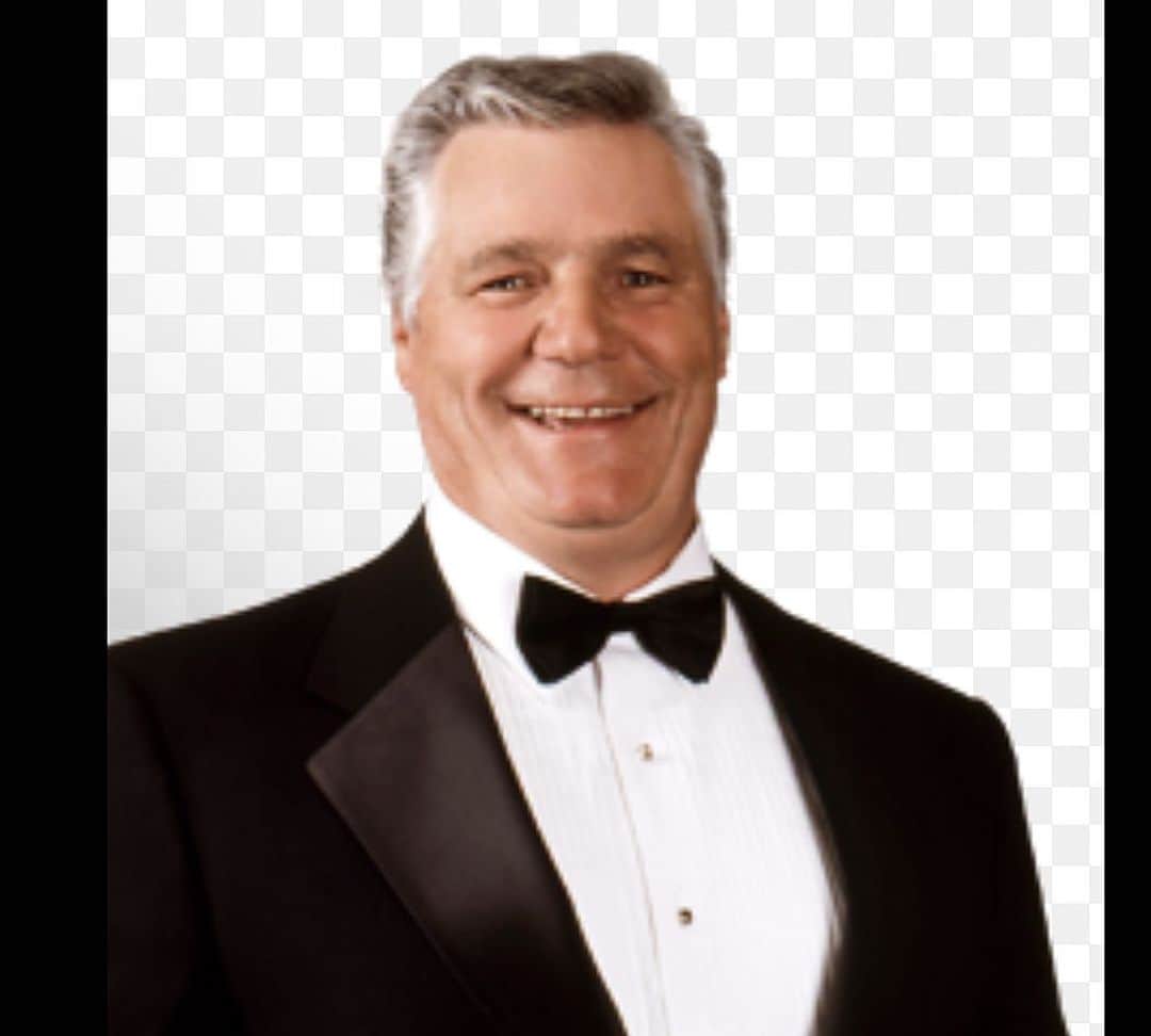 レイ・ミステリオ・ジュニアのインスタグラム：「Truly saddened to hear the loss of Pat Patterson.  Thank you Pat for all you did for our sport & believing in the lil guy! It’s time to help book in Heaven with Eddie!! #RIP 🖤🙏🏼 #YouWillBeMissed✝️」