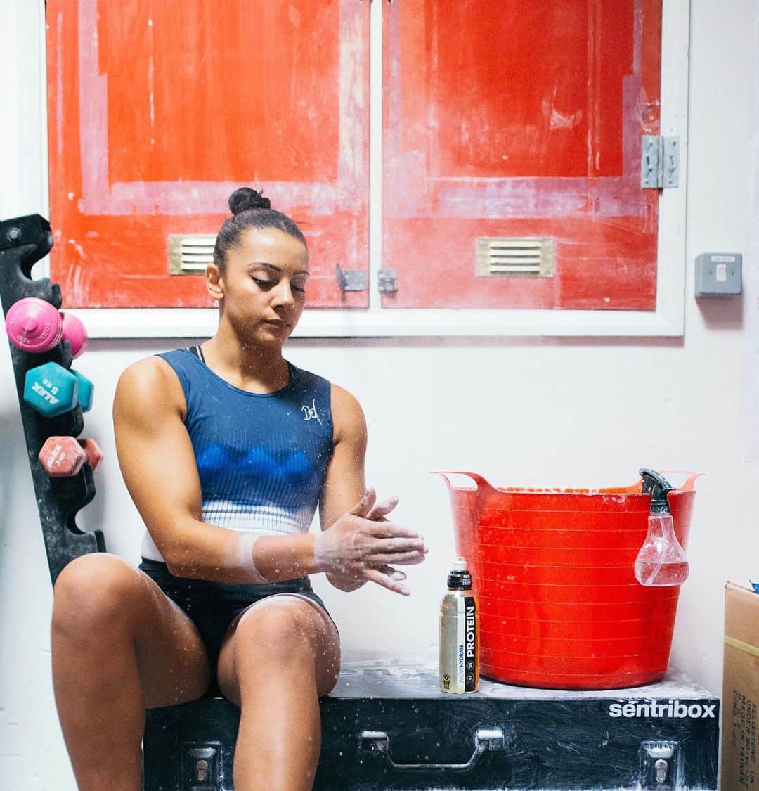のインスタグラム：「Preparing with protein @wowhydrate Drinking protein water before or during my training means my muscles are being fuelled my whole session and I can stay hydrated too. Protein isn’t only for after workouts, try it for yourself !! Now back in stock online 🙌🏽 #sponsored」