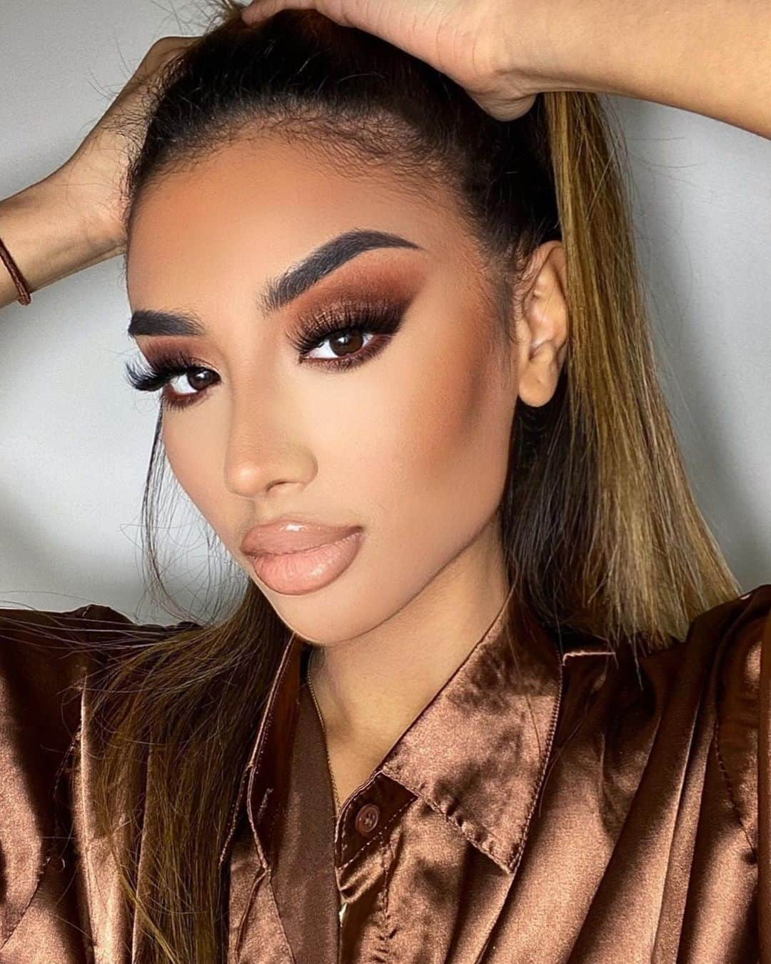 Anastasia Beverly Hillsさんのインスタグラム写真 - (Anastasia Beverly HillsInstagram)「✨ Flawless Jackie Aina Palette look by @raheelmartina wearing #DIPBROW Gel in Soft Brown (25% OFF NOW) + the Limited Edition Jackie Aina Vault is now $65 and Jackie Aina palette now $30!   #anastasiabrows #anastasiabeverlyhills」12月3日 3時49分 - anastasiabeverlyhills