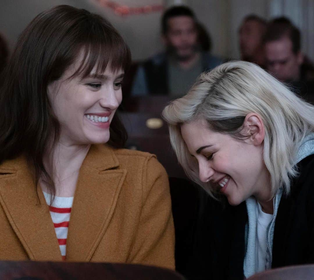 Harper's BAZAARさんのインスタグラム写真 - (Harper's BAZAARInstagram)「Not only has Hulu’s @HappiestSeason made history as one of the first gay Christmas rom-coms to debut in mainstream Hollywood, but it has also now broken records as the most-watched film on the streaming platform during its opening weekend. It should be easy, then, to hail #HappiestSeason as a success for LGBTQ+ representation. But, could it have done more? “While ‘Happiest Season’ is great fun, it’s also unabashedly mainstream and flagrantly apolitical. Can a film billed as queer in 2020 get away with that without drawing fire? I’m thinking not,” writes novelist @camilleperri, who authored the queer romantic comedy ‘When Katie Met Cassidy’, in an essay for BAZAAR. “The unfortunate plight of anyone who makes commercial art for a fractured and marginalized community is that our creations are expected to somehow be all things to all people within that community. I’ve been grappling with this conundrum for some time.” Read her full review at the link in our bio.」12月3日 5時04分 - harpersbazaarus