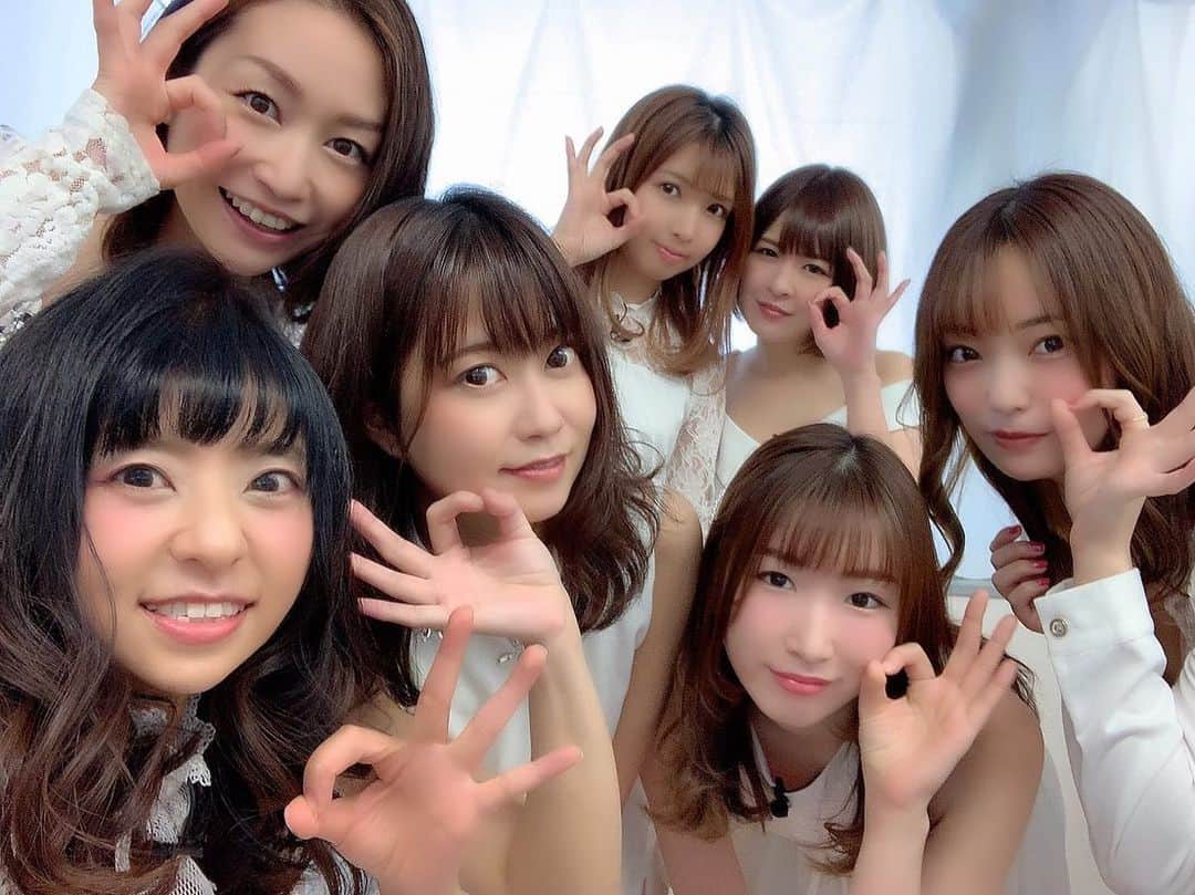 塚田美紀のインスタグラム：「More収録最終回のお写真たち  毎回この収録楽し過ぎて 笑い泣きしてたなあ😂  #more」