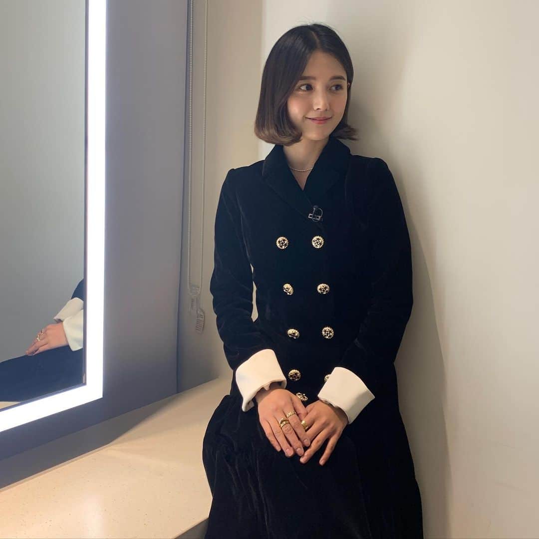 ナム・ボラのインスタグラム：「곱게 자란 딸처럼  (현실은 잡초🌱or 일개미🐜)」