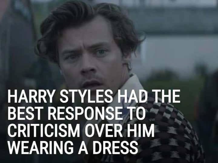 Alternative Pressさんのインスタグラム写真 - (Alternative PressInstagram)「@HarryStyles only needed these four words to respond to the criticism surrounding him wearing a dress on the cover of @voguemagazine⁠ LINK IN BIO⁠ .⁠ .⁠ .⁠ #harrystyles #vogue #voguemagazine #altpress #alternativepress」12月3日 8時01分 - altpress
