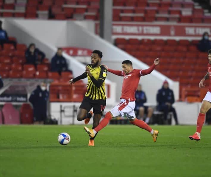 ナサニエル・チャロバーのインスタグラム：「Bad day at the office, but good fight from the boys. Quick turn around again. #NC14」