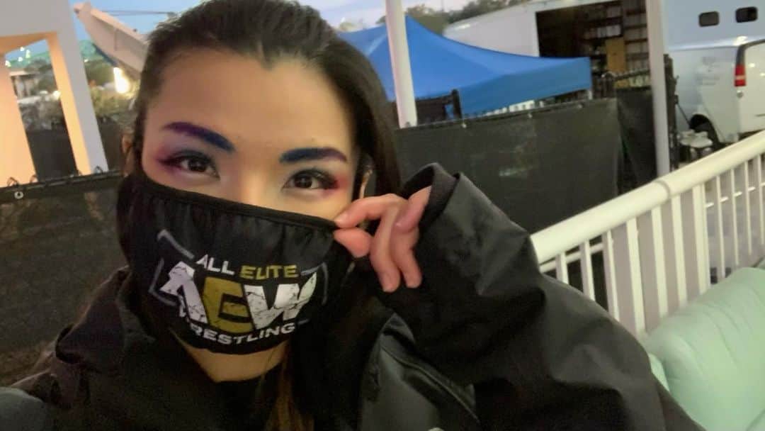 のインスタグラム：「Yeah, definitely winter is coming..!! Are you ready for tonight #AEWDynamite !?!? #AEWonTNT」