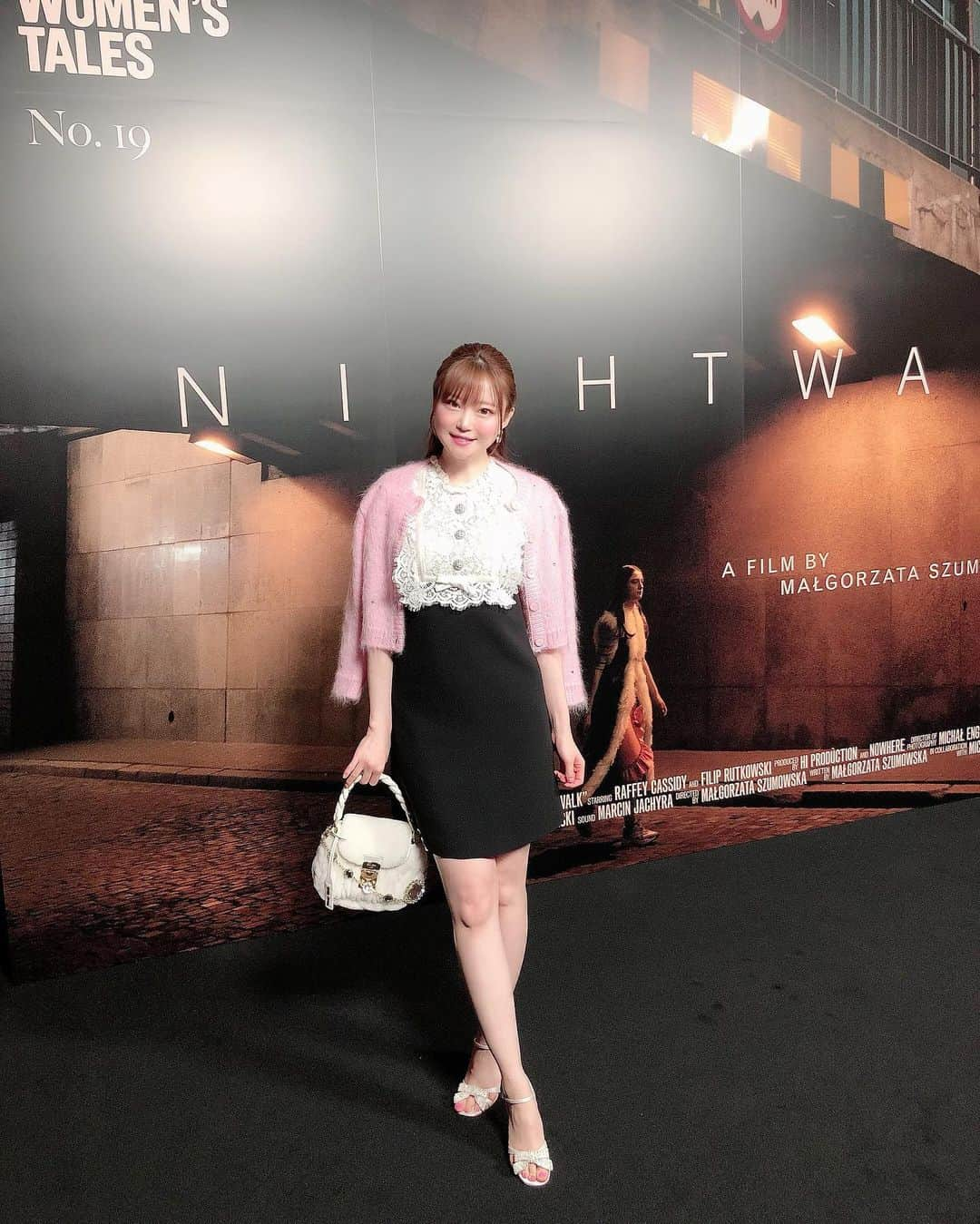 瑞咲まみさんのインスタグラム写真 - (瑞咲まみInstagram)「♡♡♡ ❤️MIUMIU WOMEN'S TALES❤️ . No.19🎬 🌟NIGHTWALK のパネル😊 . . ショートフィルム上映会🎞 🌟NIGHT WALK 🌟IN MY ROOM . の２本立てでした🎦 オシャレで素敵すぎるムービーでした😇💕 . . . #miumiu  #miumiuwomenstales  #miumiudress #miumiuparty  #miumiulover  #全身ミュウミュウ #ミュウミュウ #miumiu大好き」12月3日 8時36分 - ma_09_mi